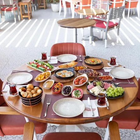 Mosso Boutique * Ula